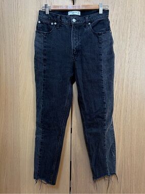 Abercrombie & Fitch The Mom High-Rise Jeans in Charcoal Black